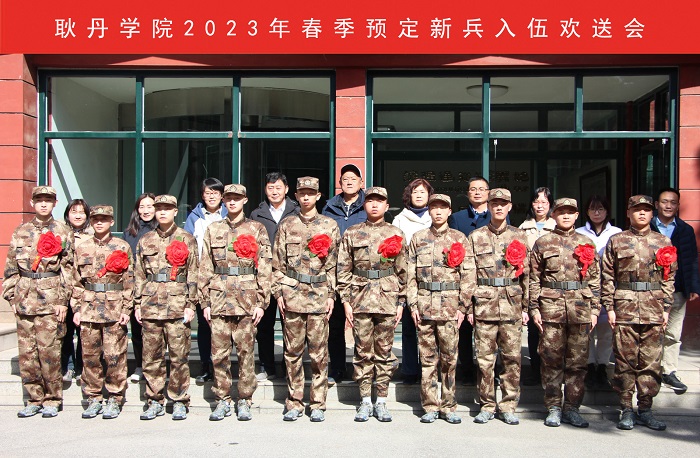 1677994647517129.jpg 7合影留念.jpg