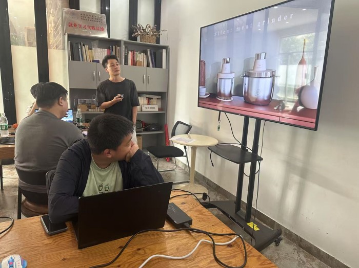 图2 企业导师分享参考案例.jpg